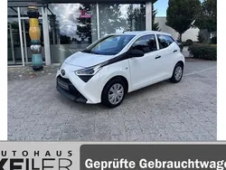 Weiß Gebraucht 2021 Toyota Aygo Business Edition Kleinwagen | 9.980 € (Guter Preis)