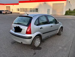 Silber Gebraucht 2002 Citroën C3 Kleinwagen | 1.300 € (Fairer Preis)