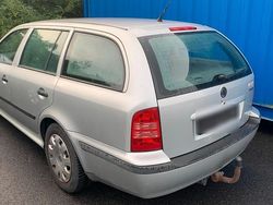 Silber Gebraucht 2000 Skoda Octavia Kombi | 650 € (Guter Preis)