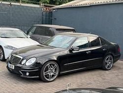 Schwarz Gebraucht 2005 Mercedes E55 AMG AMG Limousine | 28.900 €