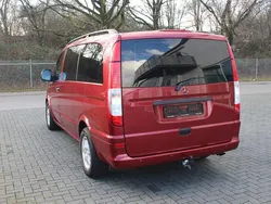 Rot Gebraucht 2006 Mercedes Vito Van / Kleinbus | 12.800 € (Etwas zu teuer)
