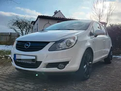 Weiß Gebraucht 2010 Opel Corsa Color Edition Limousine | 3.200 € (Fairer Preis)