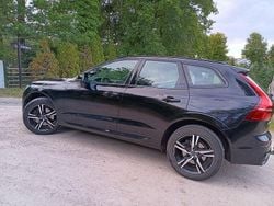 Schwarz Gebraucht 2021 Volvo XC60 R-Design SUV | 29.900 € (Superpreis)