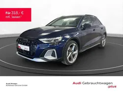 Blau (navarrablau metallic) Gebraucht 2024 Audi A3 Comfort Limousine | 35.880 € (Teuer)