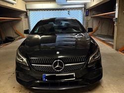 Schwarz Gebraucht 2017 Mercedes CLA200 AMG line Limousine | 14.990 € (Guter Preis)