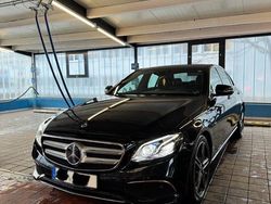 Schwarz Gebraucht 2018 Mercedes E300 Limousine | 30.900 € (Etwas zu teuer)