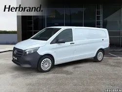 Weiß Gebraucht 2024 Mercedes Vito Van / Kleinbus | 36.831 € (Fairer Preis)