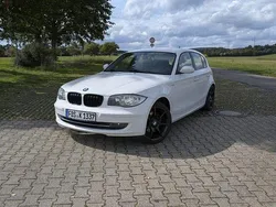 Weiß Gebraucht 2008 BMW 118 Comfort Edition Kleinwagen | 4.850 € (Fairer Preis)