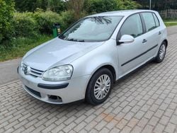 Silber Gebraucht 2005 VW Golf IV Comfortline Limousine | 1.790 € (Guter Preis)