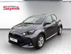 Marlingrau Gebraucht 2024 Toyota Yaris Active Limousine | 18.360 € (Guter Preis)