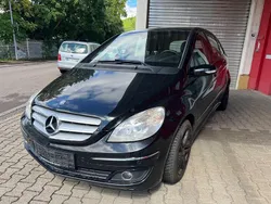 Schwarz Gebraucht 2006 Mercedes B200 Van / Kleinbus | 2.500 € (Guter Preis)