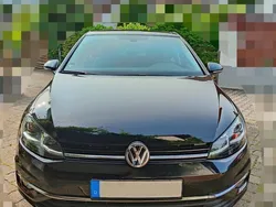 Schwarz Gebraucht 2017 VW Golf VII Highline Limousine | 18.500 € (Fairer Preis)