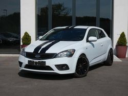 Weiß Gebraucht 2011 Kia Ceed Kleinwagen | 3.790 € (Etwas zu teuer)