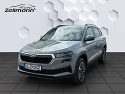 Grau Neu 2024 Skoda Karoq Tour SUV | 37.990 € (Fairer Preis)