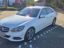 Weiß Gebraucht 2014 Mercedes E250 Limousine | 22.300 € (Fairer Preis)