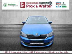 Raceblau metallic Gebraucht 2017 Skoda Fabia Style Kleinwagen | 9.250 € (Guter Preis)