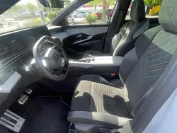 Weiß Gebraucht 2024 Peugeot 3008 GT SUV | 36.300 € (Fairer Preis)