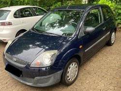 Blau Gebraucht 2006 Ford Fiesta Kleinwagen | 999 € (Guter Preis)