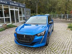 Vertigo blau Gebraucht 2022 Peugeot 208 Allure Kleinwagen | 15.390 € (Fairer Preis)