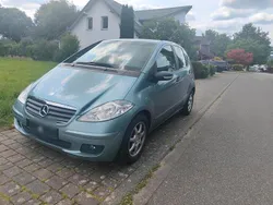 Blau Gebraucht 2005 Mercedes A160 Limousine | 3.350 €