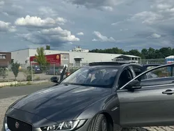 Grau Gebraucht 2015 Jaguar XE Pure Limousine | 13.500 € (Fairer Preis)