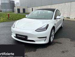 Weiß Gebraucht 2020 Tesla Model 3 Long Range RWD Limousine | 27.400 € (Teuer)