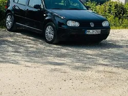 Schwarz Gebraucht 1999 VW Golf IV Kombi | 1.600 € (Fairer Preis)