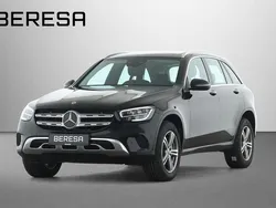 Metalliclack obsidianschwarz Gebraucht 2022 Mercedes GLC300e SUV | 34.580 € (Fairer Preis)