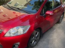 Rot Gebraucht 2012 Toyota Auris Limousine | 9.900 €