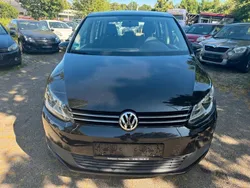 Schwarz Gebraucht 2013 VW Touran Trendline Van / Kleinbus | 6.890 € (Guter Preis)