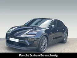 Tiefschwarzmetallic Gebraucht 2024 Porsche Macan SUV | 99.590 € (Teuer)