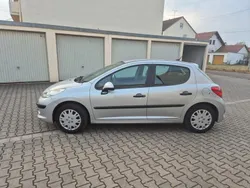 Silber Gebraucht 2007 Peugeot 207 Filou Limousine | 1.800 € (Fairer Preis)