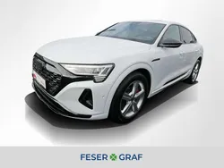 Gletscherweiß Gebraucht 2024 Audi Q8 e-tron Ambiente SUV | 69.440 € (Teuer)