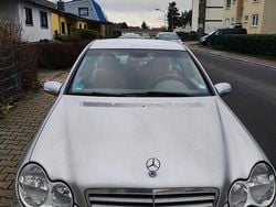 Silber Gebraucht 2005 Mercedes 180 Limousine | 6.850 €