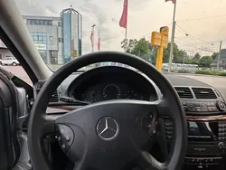 Silber Gebraucht 2005 Mercedes E280 Avantgarde Limousine | 1.400 € (Superpreis)