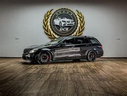 Schwarz Gebraucht 2011 Mercedes C63 AMG AMG Limousine | 42.990 €