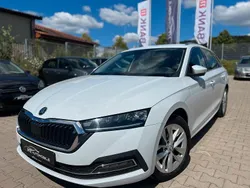 Weiß Gebraucht 2021 Skoda Octavia Style Kombi | 17.499 € (Fairer Preis)