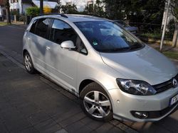 Grau metallic Gebraucht 2011 VW Golf Plus Team Van / Kleinbus | 15.200 €