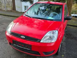 Rot Gebraucht 2004 Ford Fiesta Kleinwagen | 800 € (Guter Preis)