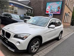 Weiß Gebraucht 2011 BMW X1 SUV | 6.000 € (Guter Preis)