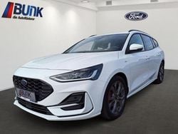 Frost weiss Gebraucht 2022 Ford Focus ST-Line Limousine | 20.490 € (Fairer Preis)