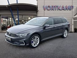 Grau Gebraucht 2021 VW Passat GTE Kombi | 23.490 € (Fairer Preis)