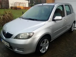 Silber Gebraucht 2005 Mazda 2 Active Kleinwagen | 5.290 €