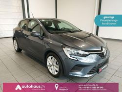 Grau Gebraucht 2021 Renault Clio V SE Limousine | 11.330 € (Fairer Preis)