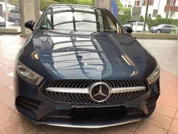 Blau Gebraucht 2021 Mercedes A250 AMG line Limousine | 24.480 € (Superpreis)