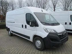 Weiss Gebraucht 2023 Opel Movano Edition Van | 27.311 € (Guter Preis)