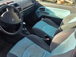 Blau Gebraucht 2002 Renault Clio II Limousine | 1.000 € (Guter Preis)