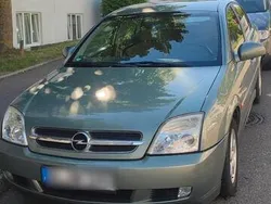 Grün Gebraucht 2002 Opel Vectra Limousine | 2.200 € (Fairer Preis)