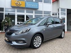 Grau Gebraucht 2018 Opel Zafira Active Van / Kleinbus | 16.490 € (Fairer Preis)