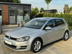Silber Gebraucht 2013 VW Golf VII Comfortline Limousine | 8.380 € (Fairer Preis)
